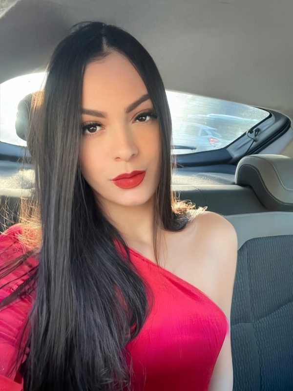 Milena Ferreira 12