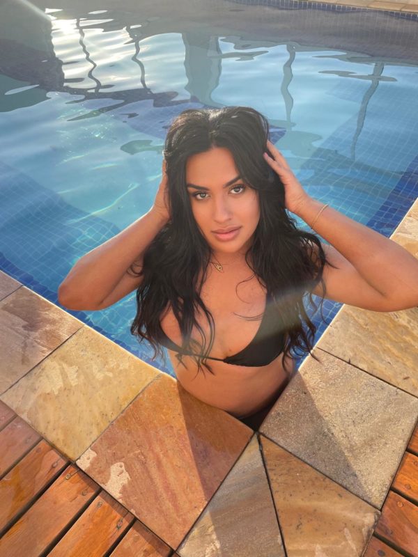 Mariana Almeida 19