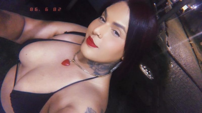 Aline Yara