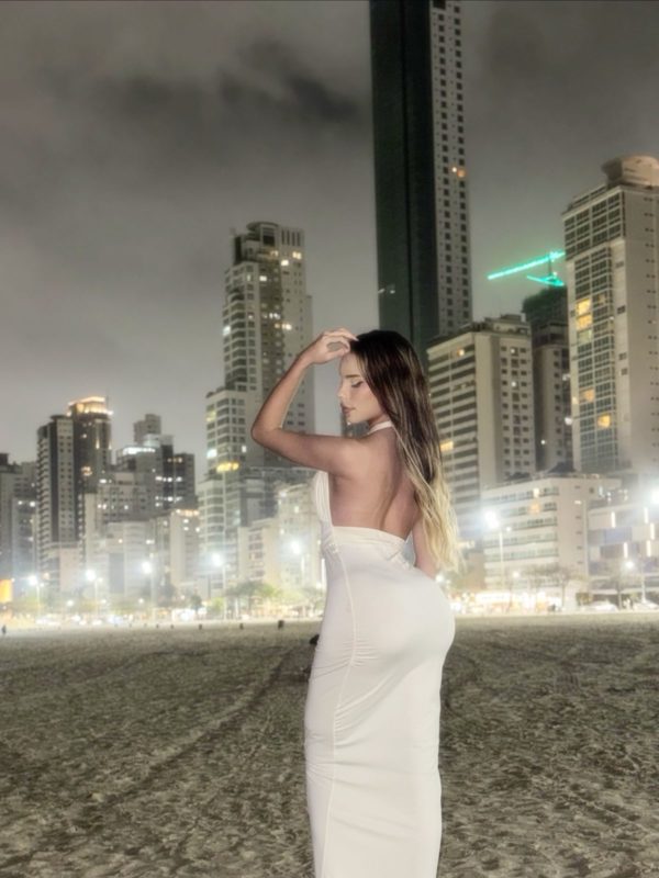 Letícia Cristina 2