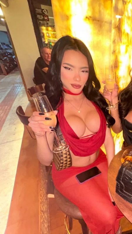 Letícia Cristina 2