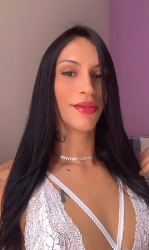 Emilly Brenda 4
