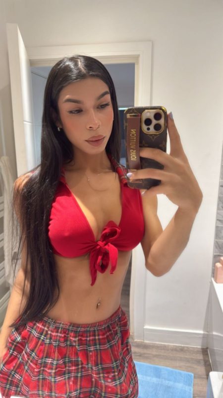 Júlia Mel 16