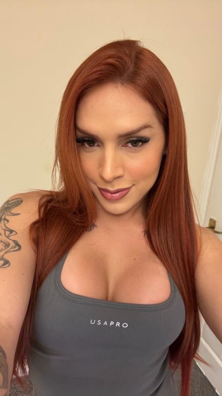 Larissa Ginger 32