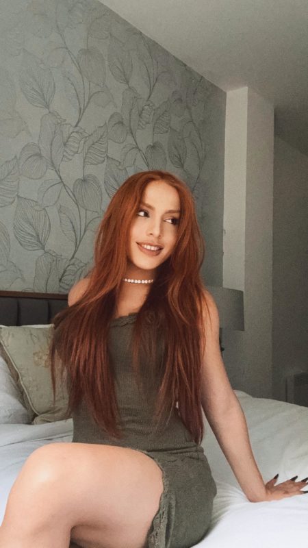 Larissa Ginger 18