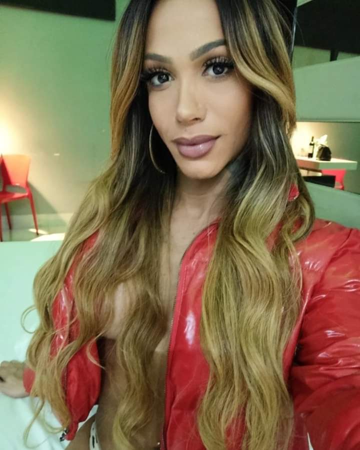 Larissa Andrade 15