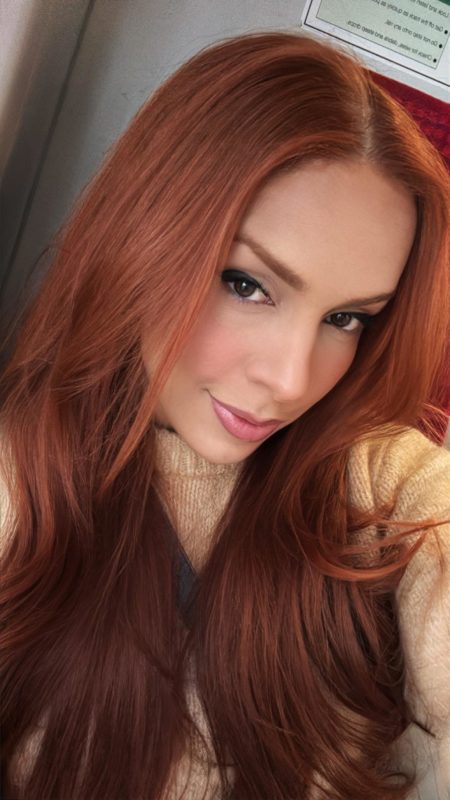 Larissa Ginger 29