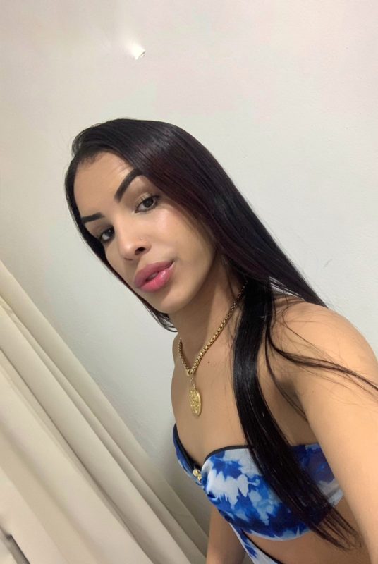 Gabby Ferraz 45
