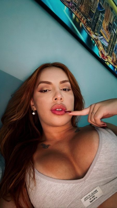 Larissa Ginger 7