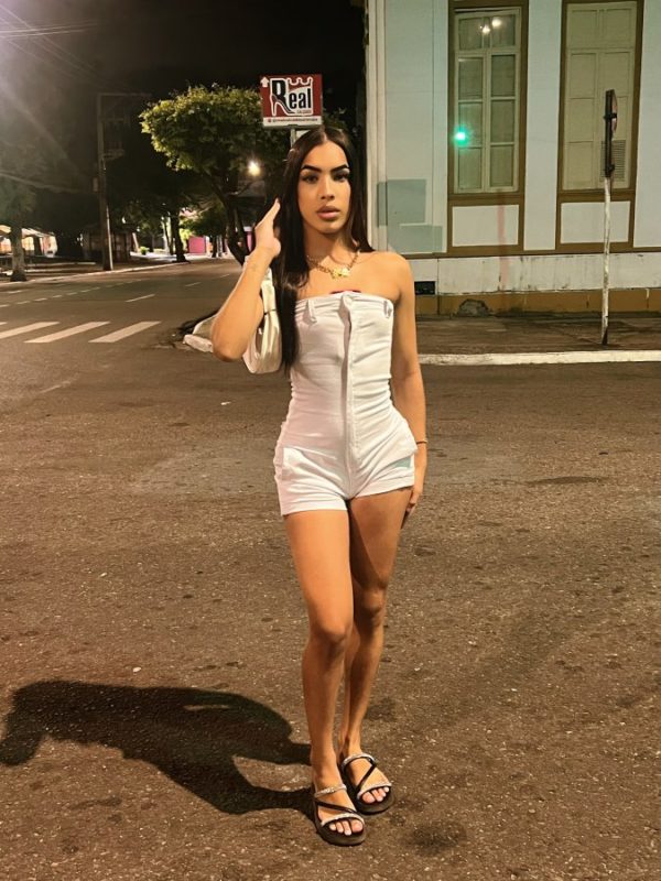 Gabby Ferraz 42