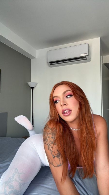 Larissa Ginger 12