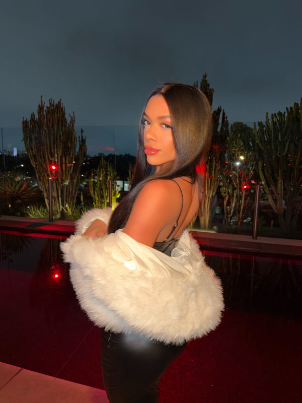 Rhiana Lira 13