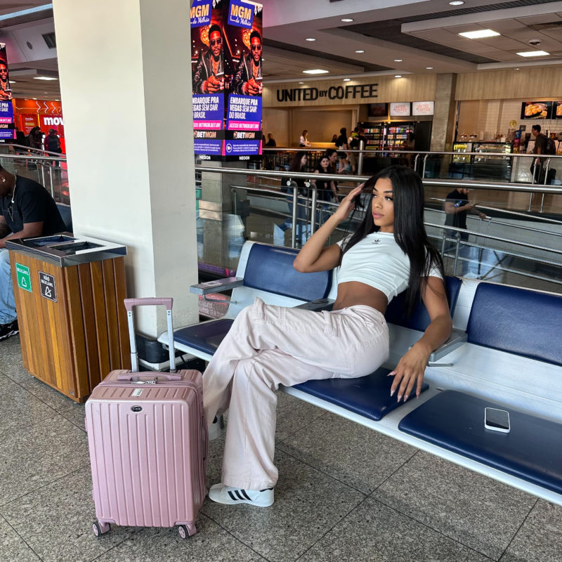 Rhiana Lira 36