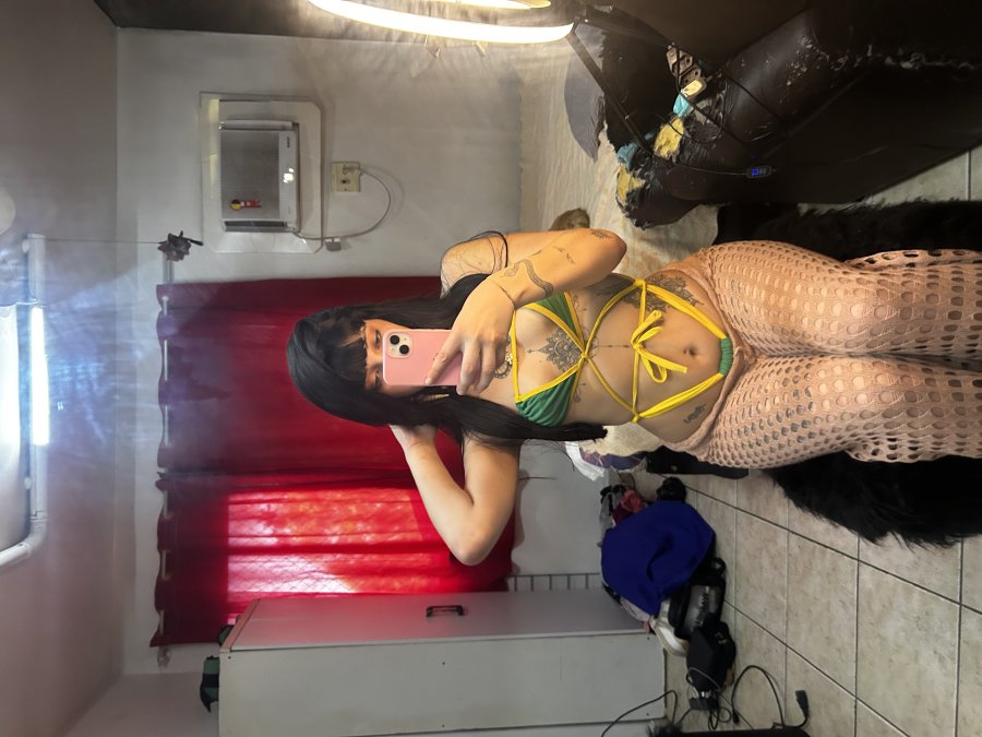 Melissa Andrade 3
