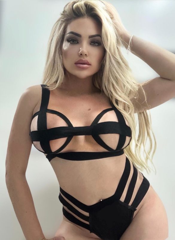 Jasmine Schütz 16