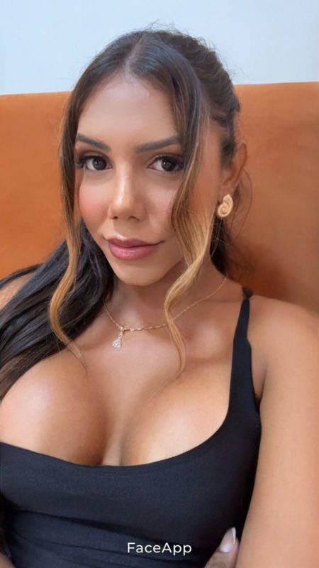 Karolina Brito 22
