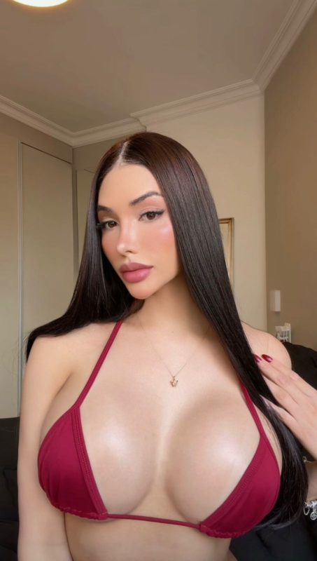 Bella Hadid 3