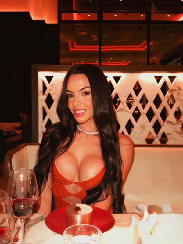 Ísis Machado 28