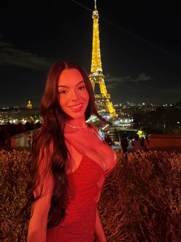 Ísis Machado 25