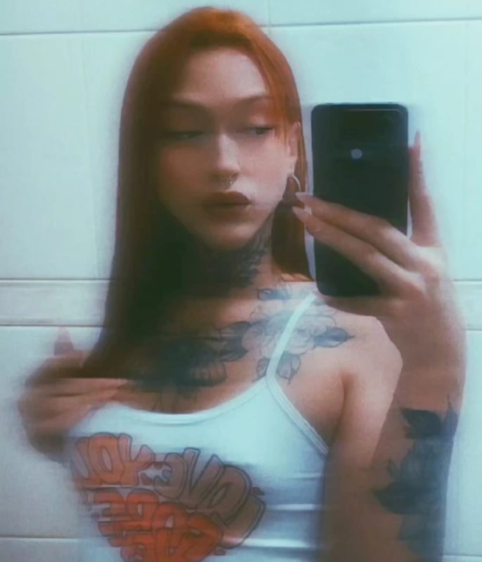 Larissa Almeida 27