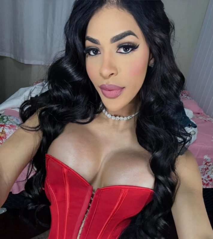 Alice Borges 22