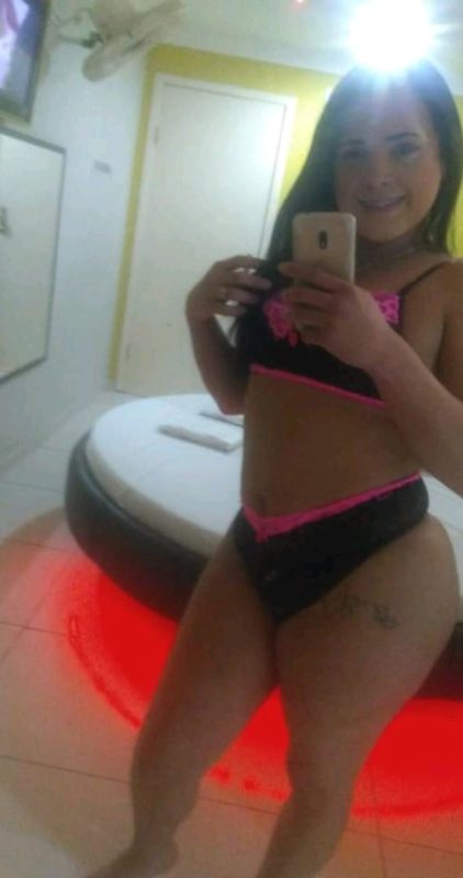 Luana Dominatrix 11