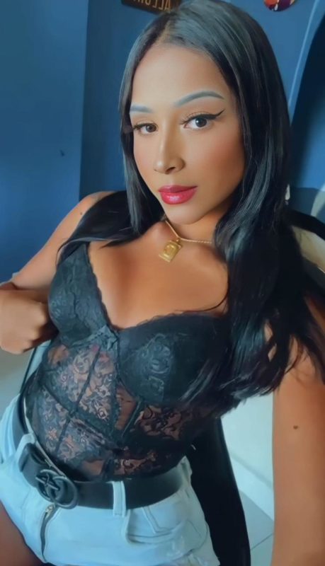 Larissa Santoa 28