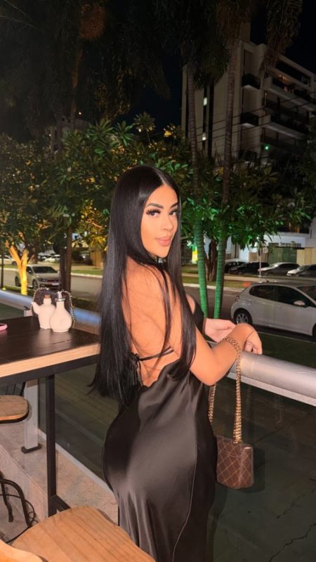Alice Borges 27