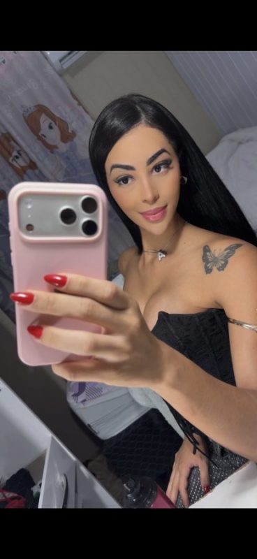 Alice Borges 30