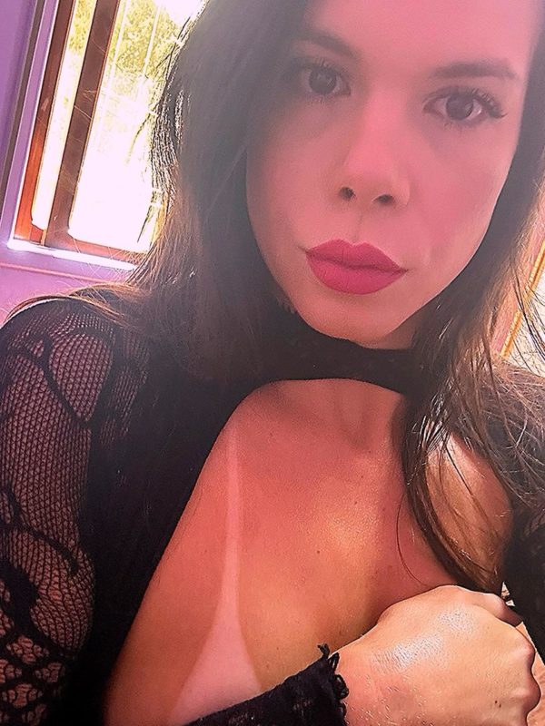Amanda Bonfim 16