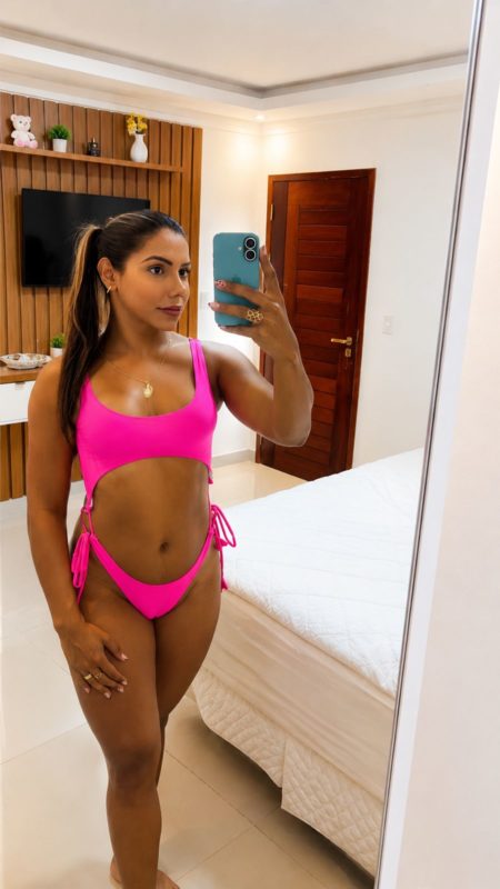 Karolina Brito 12