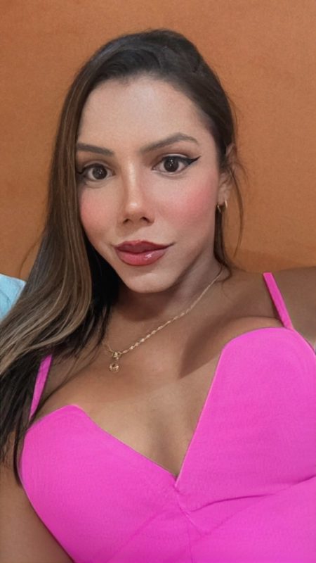 Karolina Brito 8