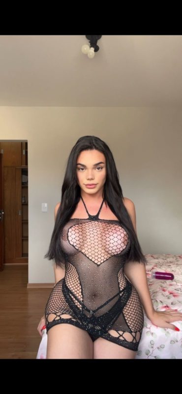 Pamela Negretti 24