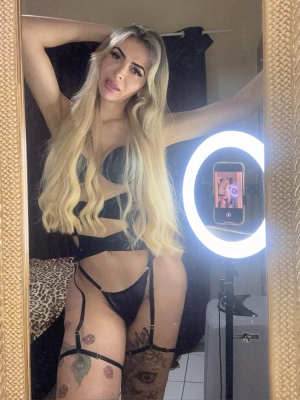 Sabrynna Hott 30