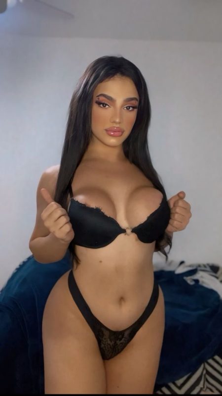 Pamela Negretti 49