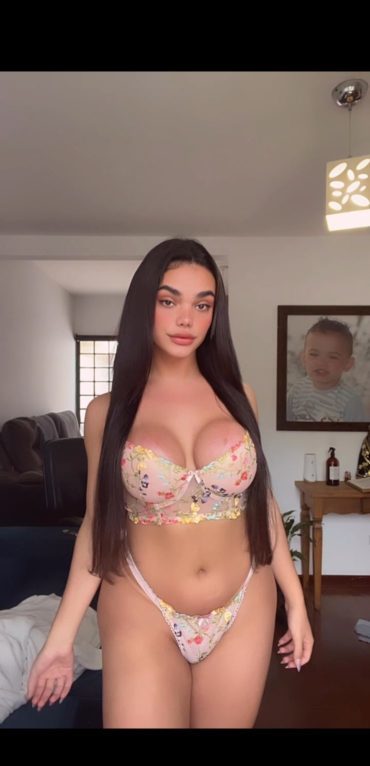 Pamela Negretti 12