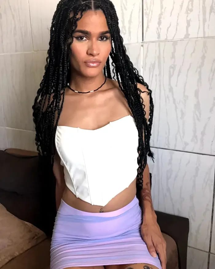 Stefany Soares 31