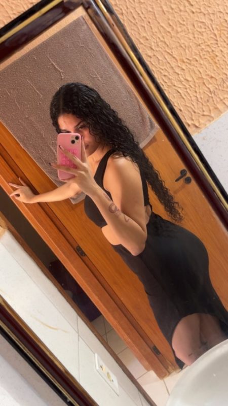 Stefany Soares 21
