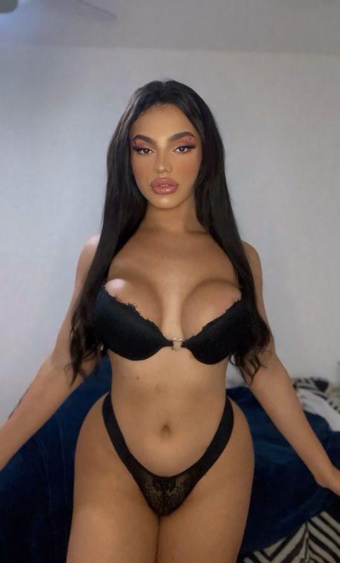 Pamela Negretti 51