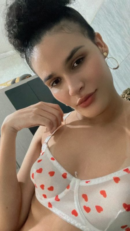 Stefany Soares 7