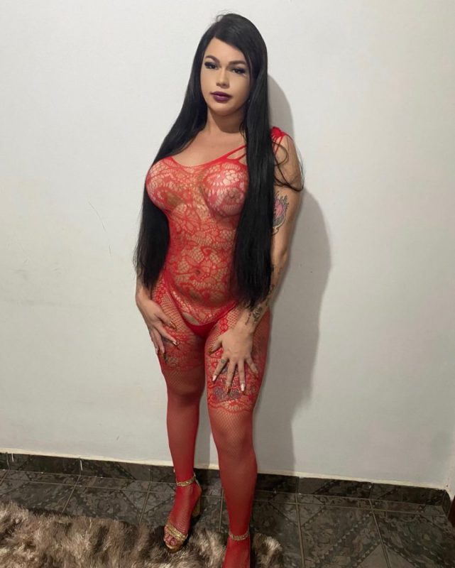 Julianna Guimarães 17