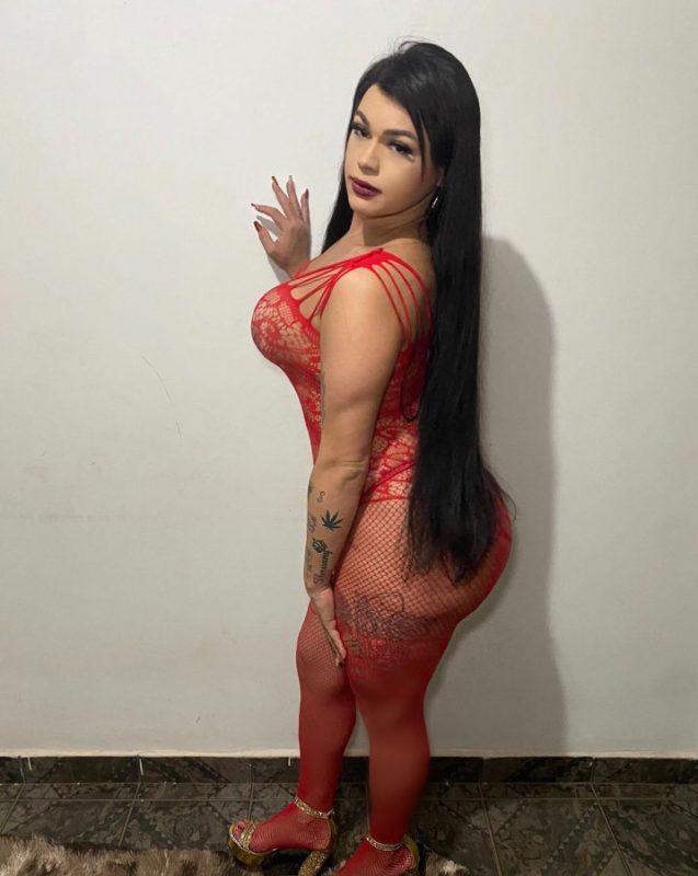 Julianna Guimarães 20