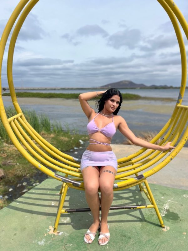 Stefany Soares 15