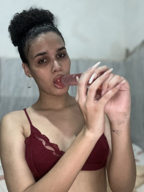 Stefany Soares 1