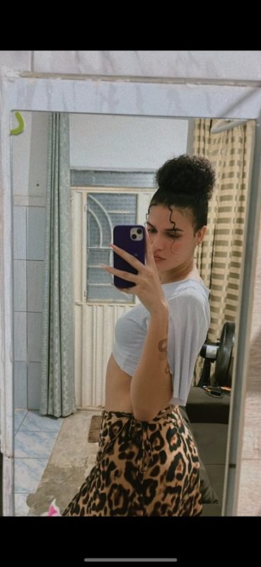 Stefany Soares 9