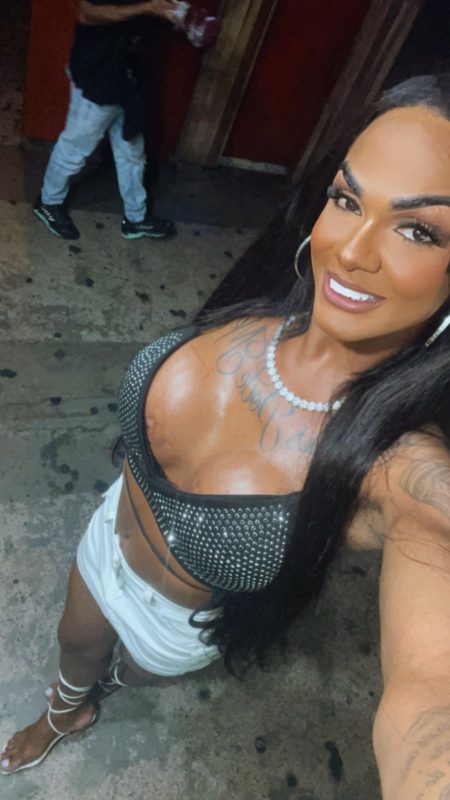 Monique Fox 2