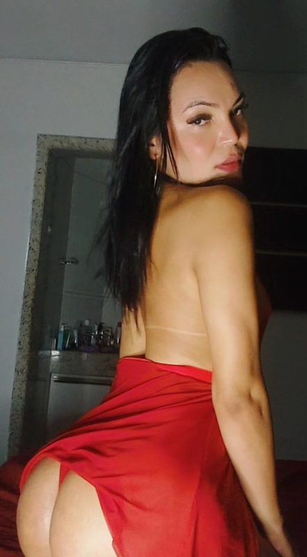 Isabelle Malcher 28