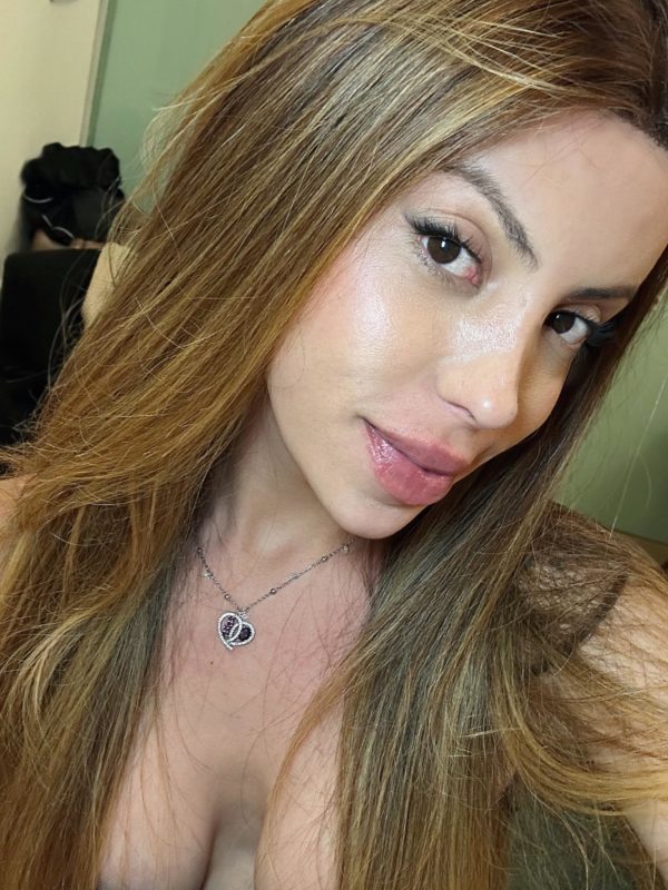 Sarah Vallini 34
