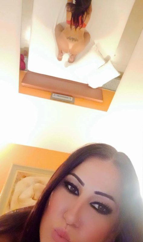 Larissa Trans 6