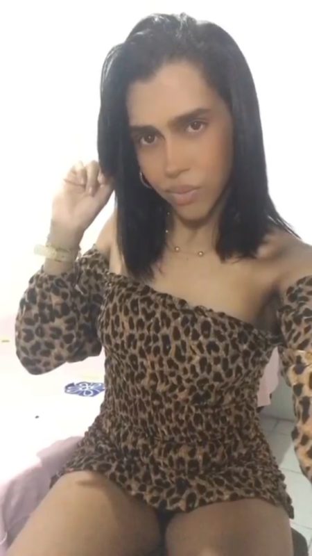Laura Sophia 19